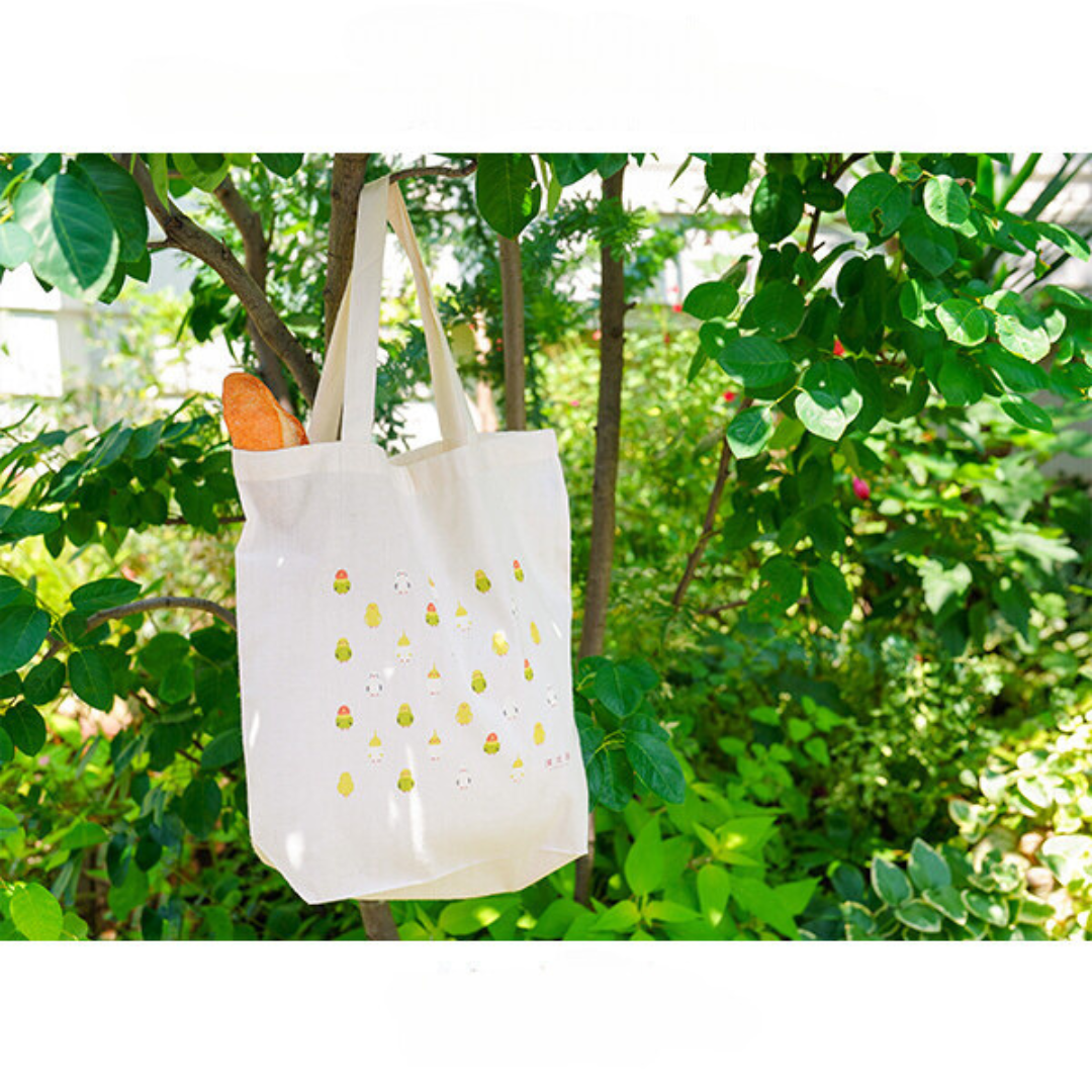 Natural Cat Tote on tree